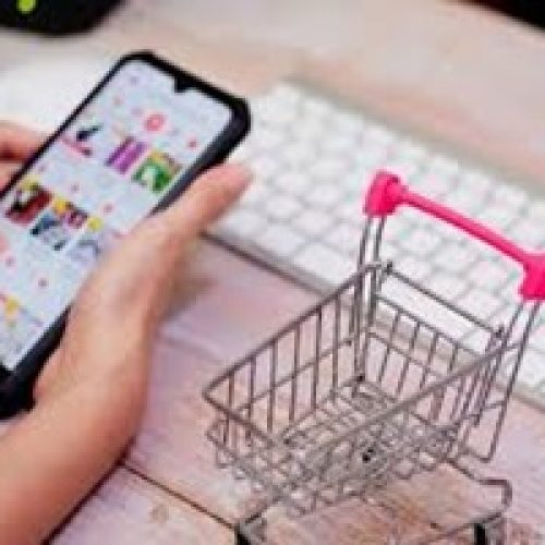 Belanja dengan E-commerce